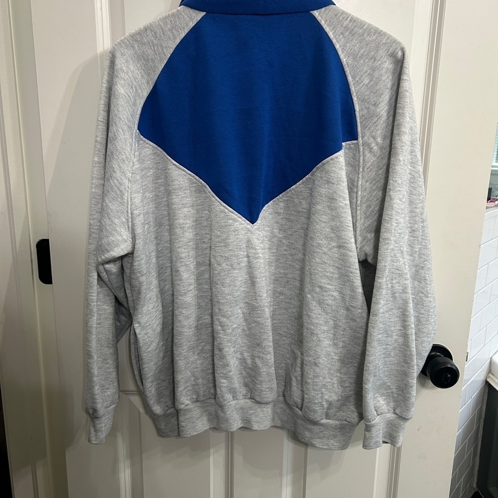 EUC Volleys sport size L athletic zip up jacket in fleece. The coolest. Unisex - Picture 4 of 9